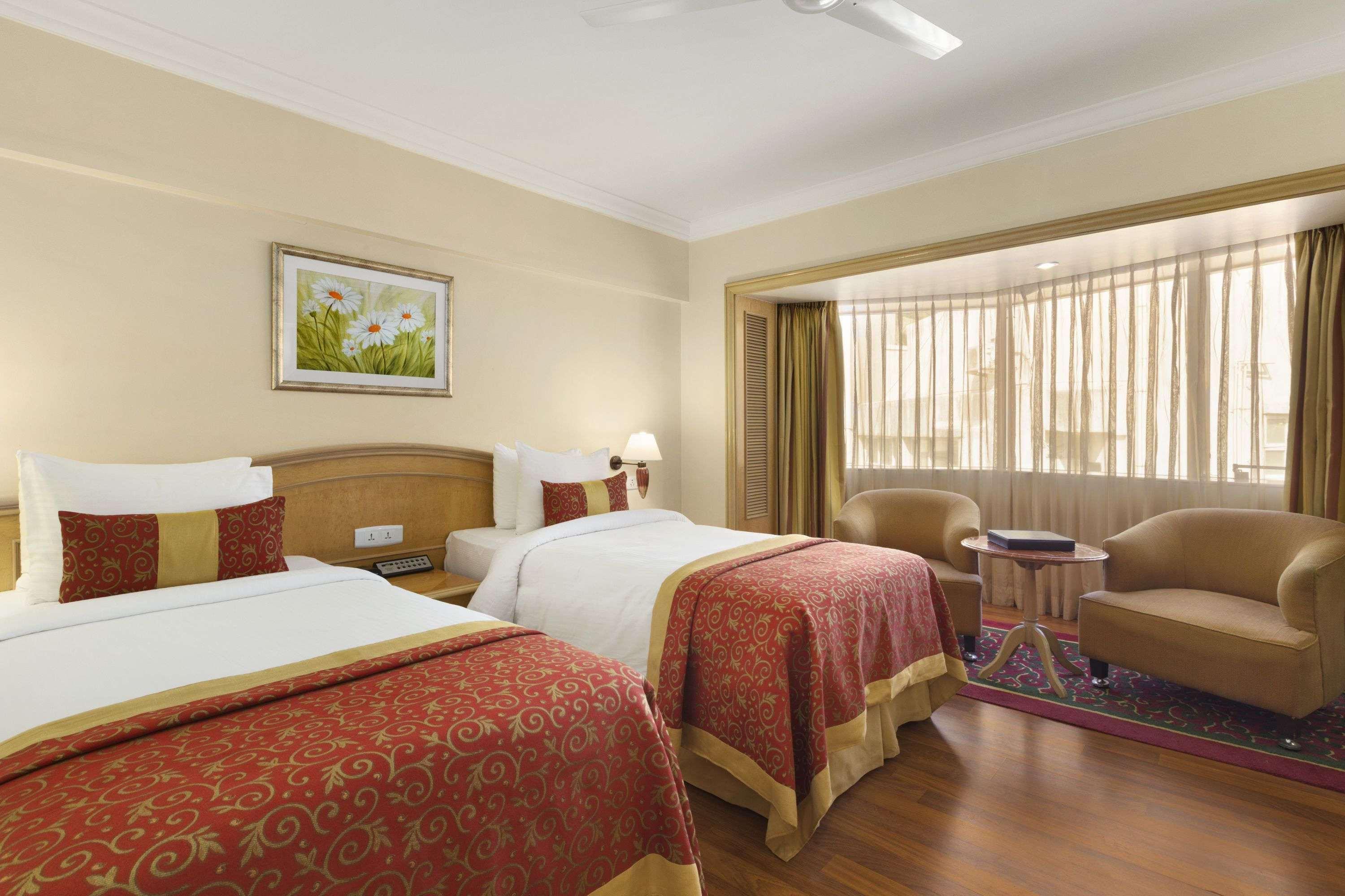 Ramada Plaza By Wyndham Palm Grove Hotel Mumbai Bagian luar foto A room at the Taj Bengal