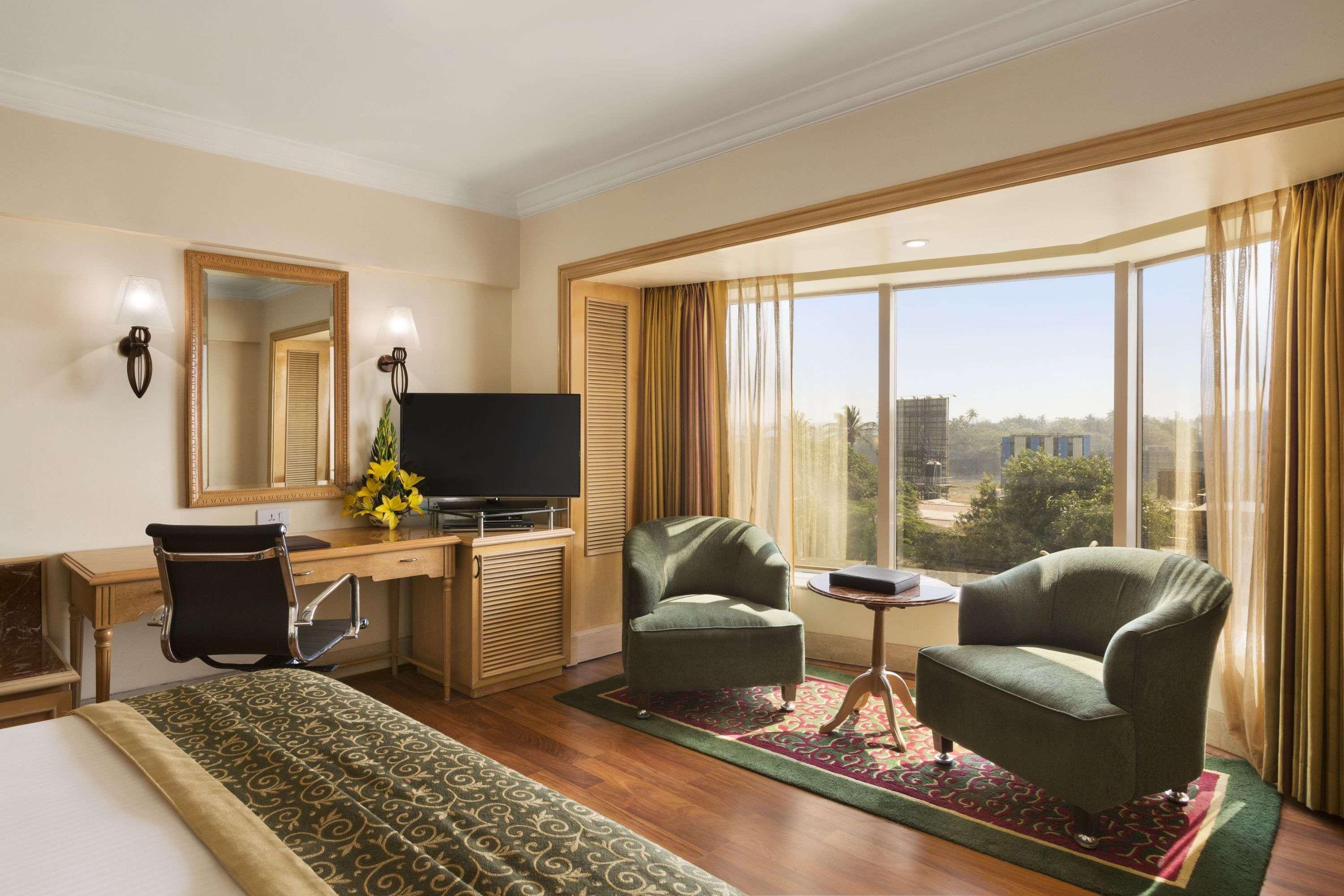 Ramada Plaza By Wyndham Palm Grove Hotel Mumbai Bagian luar foto A room at the Taj Bengal