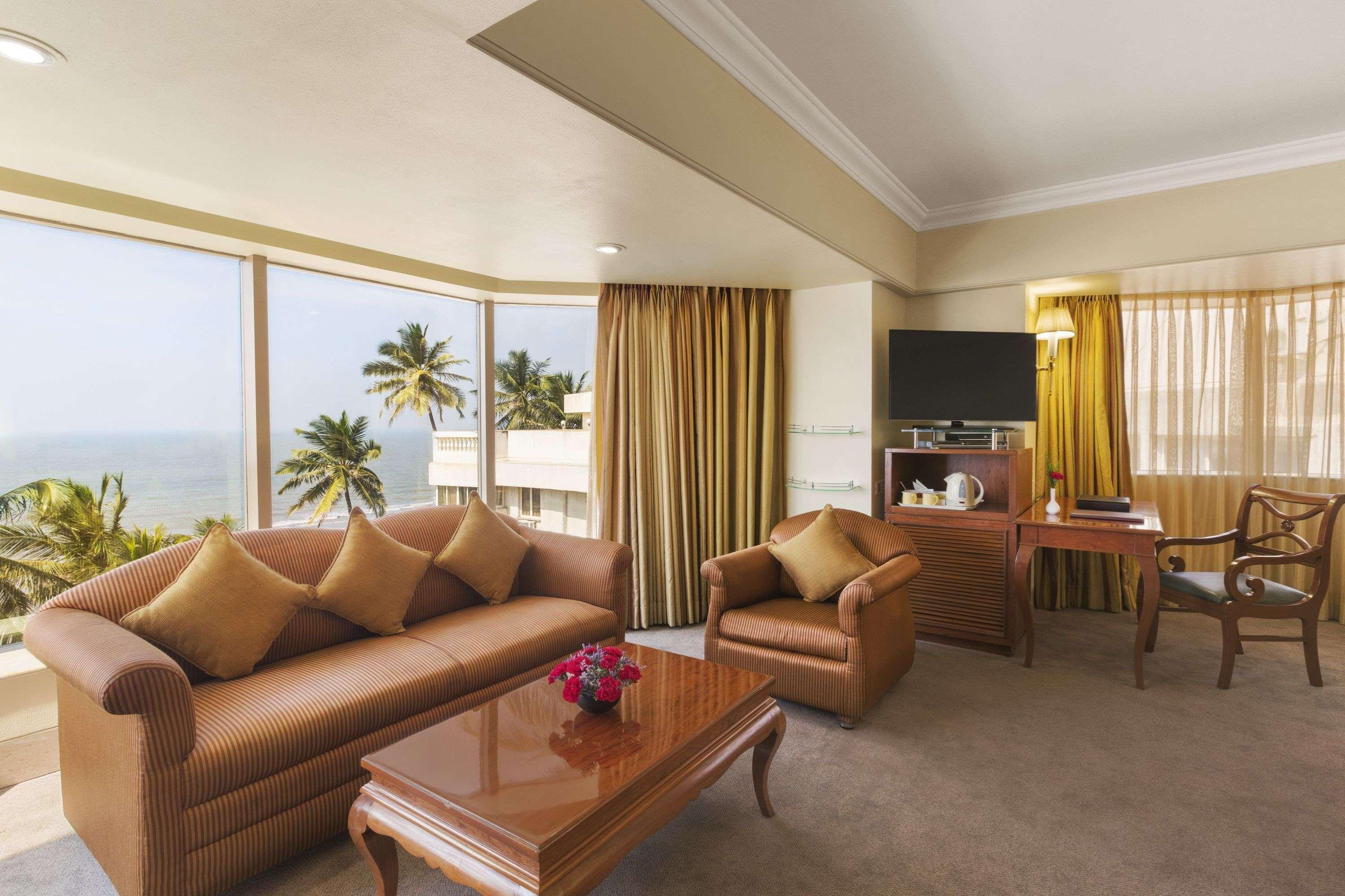 Ramada Plaza By Wyndham Palm Grove Hotel Mumbai Bagian luar foto Suite at The Oberoi, Mumbai